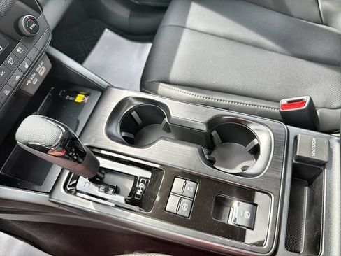 New 2026 Subaru Outback Limited AWD/4WD image 28