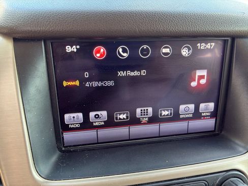 Used 2016 GMC Yukon XL Denali w/ Open Road Package AWD/4WD image 17