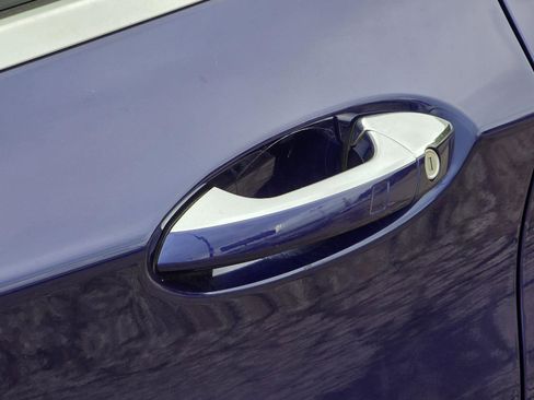 Used 2019 INFINITI QX30 w/ Navigation Package image 39