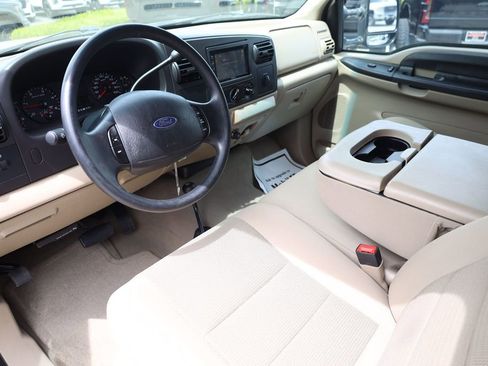 Used 2005 Ford F350 XLT AWD/4WD image 12