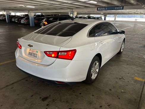 Used 2021 Chevrolet Malibu LS FWD image 2