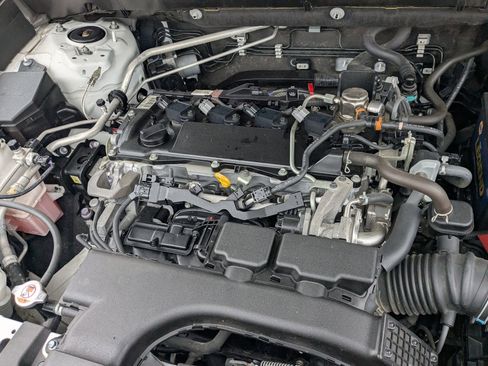 Used 2019 Toyota RAV4 XLE image 33