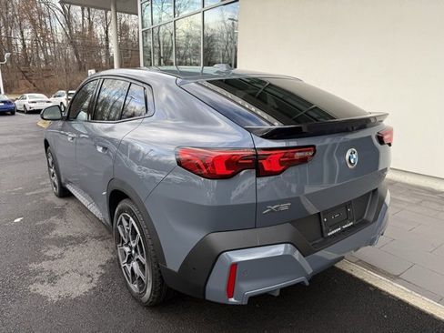 Used 2025 BMW X2 xDrive28i w/ Technology Package image 9