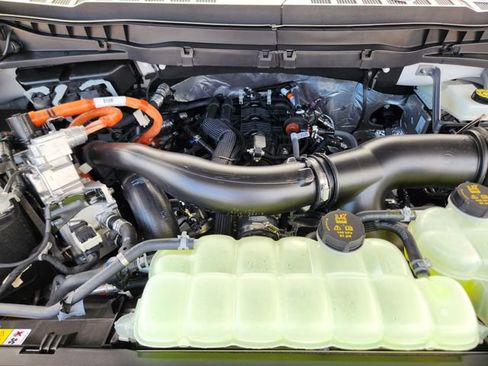 New 2025 Ford F150 Platinum w/ Equipment Group 703A Plus image 32
