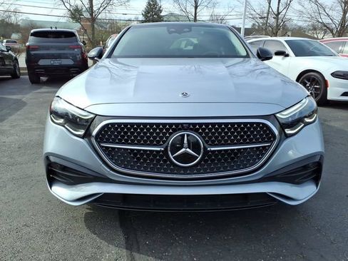 Used 2024 Mercedes-Benz E 350 4MATIC Sedan image 2