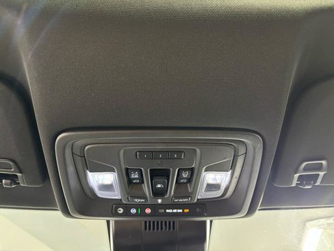 Used 2024 Chevrolet Silverado 1500 High Country w/ Technology Package AWD/4WD image 35