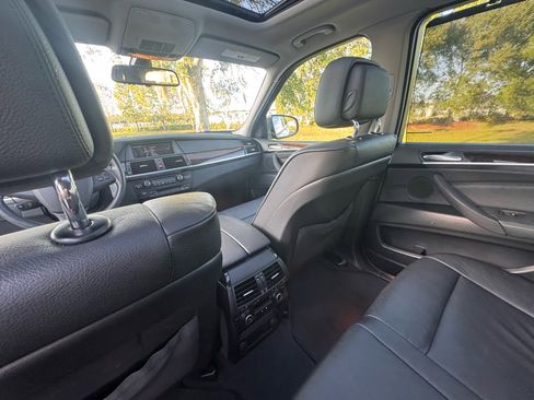 Used 2011 BMW X5 xDrive35i image 34