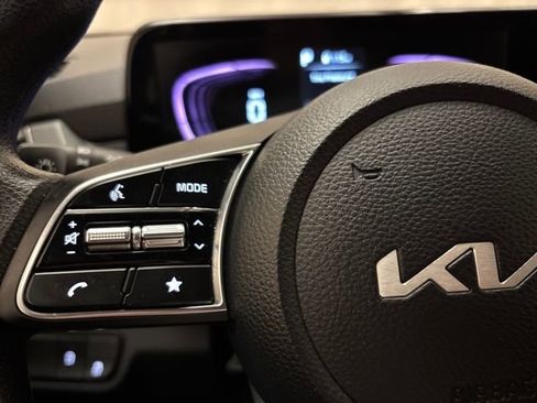 Certified 2024 Kia Seltos LX image 13