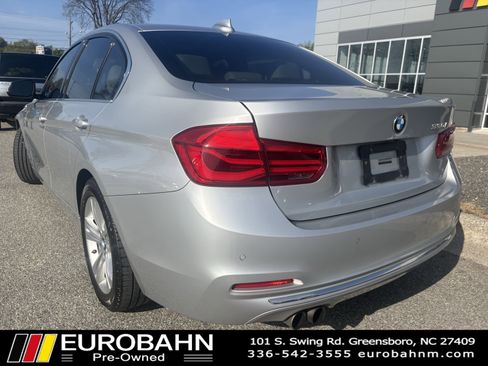 Used 2017 BMW 330i Sedan image 3
