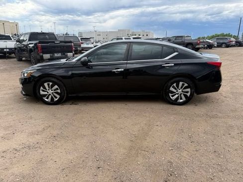 Used 2020 Nissan Altima 2.5 S FWD image 2