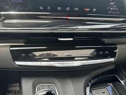 Used 2024 Cadillac Escalade V w/ LPO, ONYX Package AWD/4WD image 22