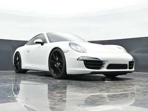 Used 2015 Porsche 911 Carrera RWD image 34