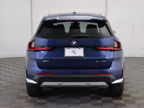 Used 2025 BMW X1 xDrive28i w/ Premium Package image 7