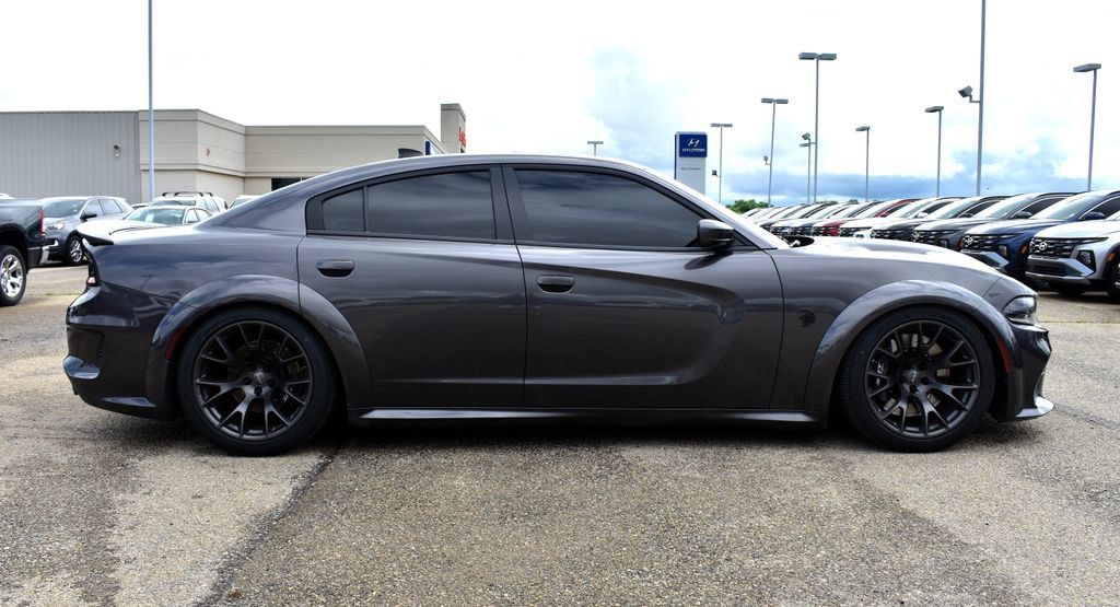 Used 2022 Dodge Charger SRT Hellcat w/ Harman/Kardon Audio Group RWD image 2