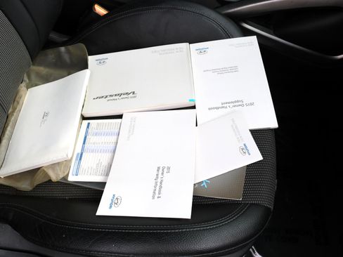 Used 2015 Hyundai Veloster w/ Option Group 03 image 39