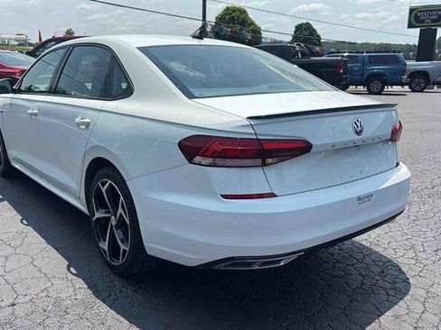 Used 2021 Volkswagen Passat 2.0T R-Line FWD image 6