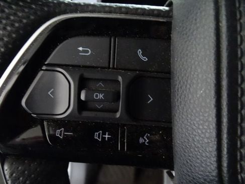 Used 2024 Toyota Tundra Platinum AWD/4WD image 7