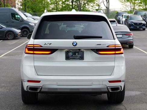 Used 2023 BMW X7 xDrive40i w/ Premium Package AWD/4WD image 6