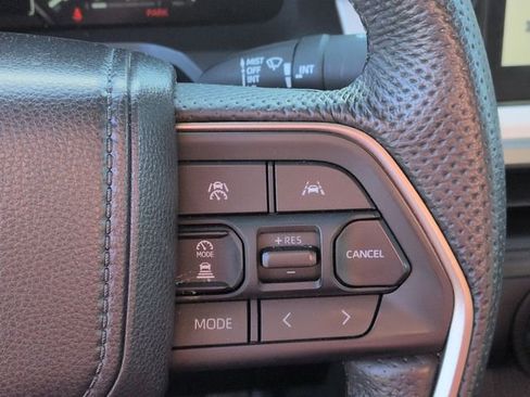 Used 2024 Toyota Tacoma TRD Off-Road AWD/4WD image 18