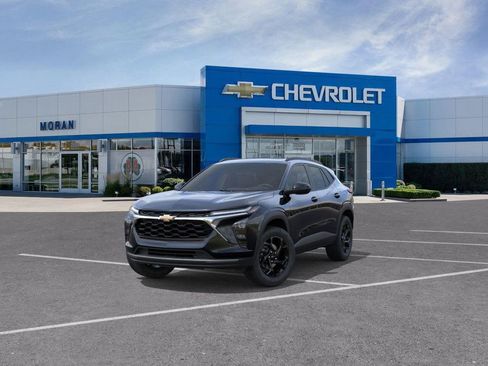 New 2026 Chevrolet Trax LT image 8