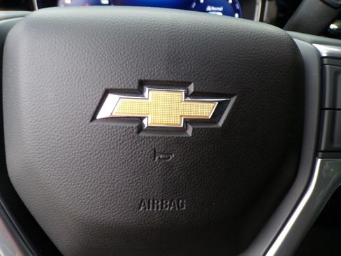 Used 2024 Chevrolet Silverado 1500 LT AWD/4WD image 31