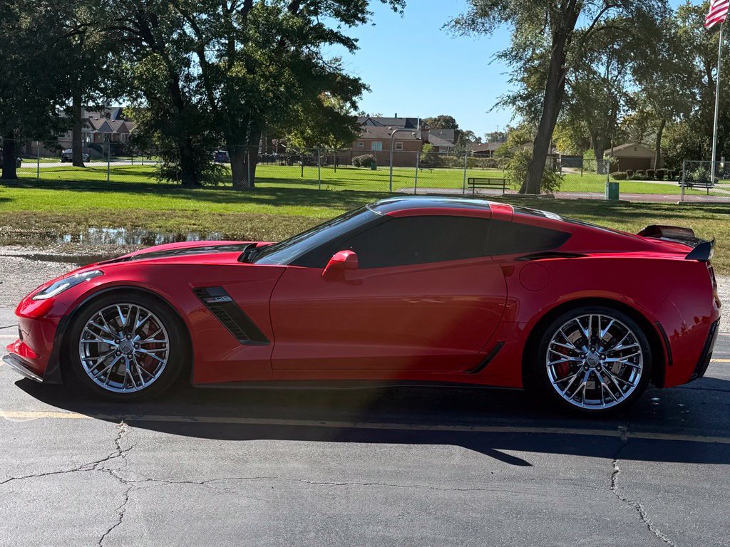 Used 2015 Chevrolet Corvette Z06 w/ 2LZ Preferred Equipment Group RWD image 6