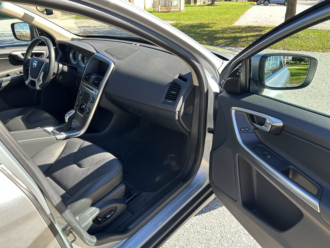 Used 2013 Volvo XC60 T6 AWD/4WD image 14