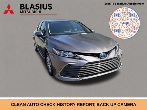 Used 2024 Toyota Camry LE w/ Audio Upgrade Package FWD image 4