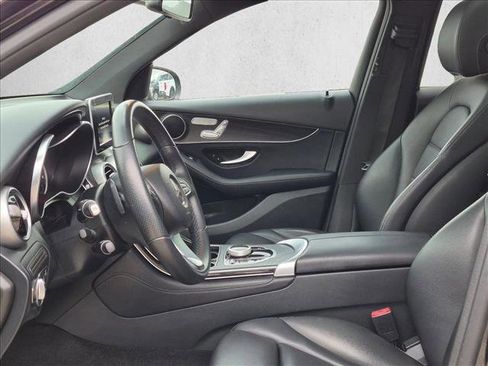 Used 2018 Mercedes-Benz GLC 300 image 12