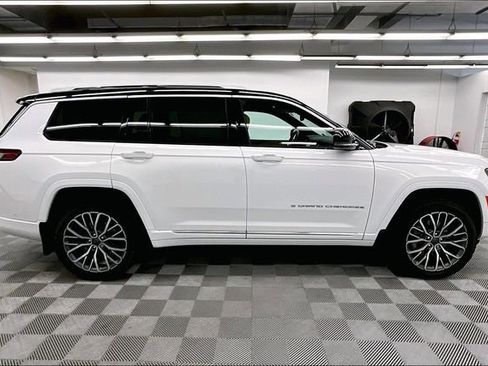 Used 2023 Jeep Grand Cherokee L Summit image 15