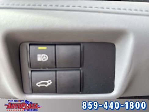 Used 2021 Toyota Highlander XLE image 30