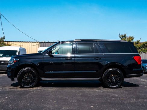 Used 2024 Ford Expedition Max XLT RWD image 6