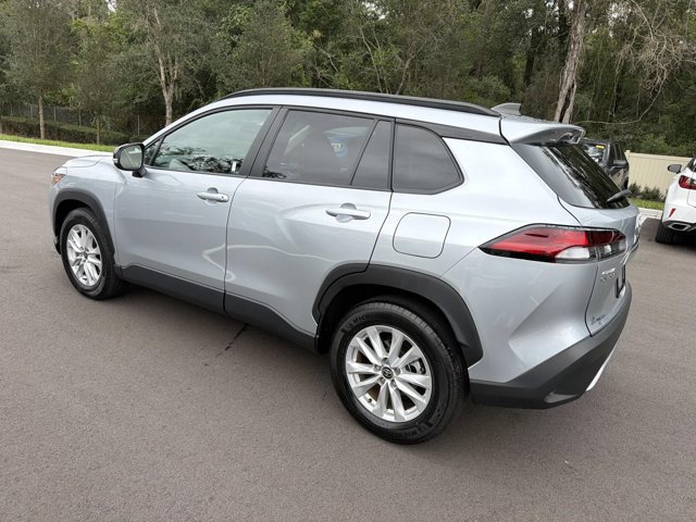 Certified 2026 Toyota Corolla Cross LE FWD image 4