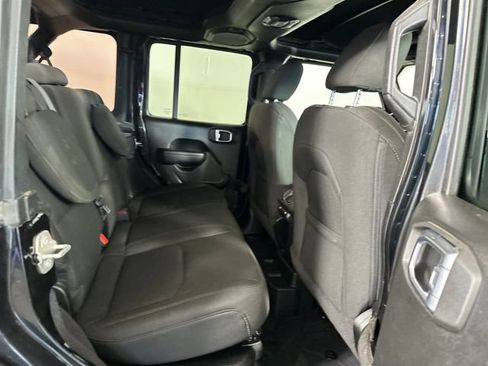 Used 2023 Jeep Wrangler Unlimited w/ Cold Weather Group image 27