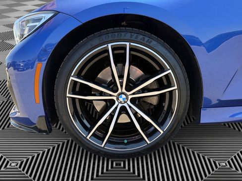 Used 2021 BMW 330i xDrive Sedan w/ M Sport Package image 9