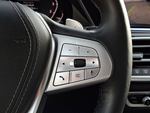 Used 2020 BMW X7 xDrive40i w/ Premium Package image 25