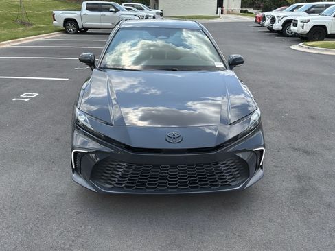 Used 2026 Toyota Camry SE FWD image 3