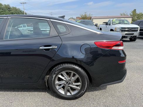 Used 2020 Kia Optima LX FWD image 5