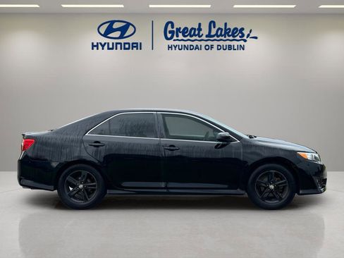 Used 2014 Toyota Camry SE FWD image 6