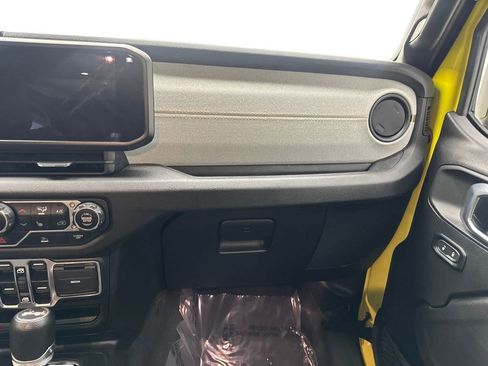 Used 2024 Jeep Wrangler Sport S image 56