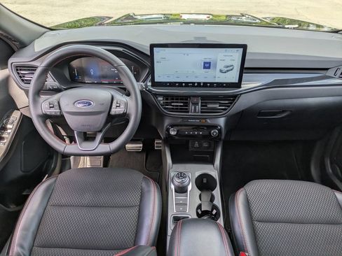 Used 2024 Ford Escape ST-Line w/ Tech Pack #1 FWD image 17