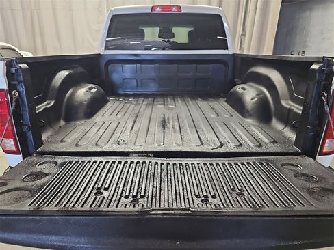 Used 2016 RAM 1500 Express image 12