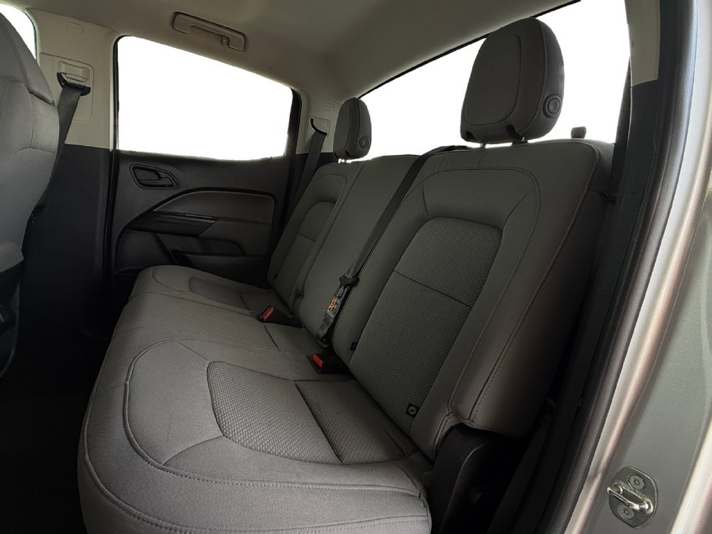 Used 2018 Chevrolet Colorado W/T w/ WT Convenience Package RWD image 16
