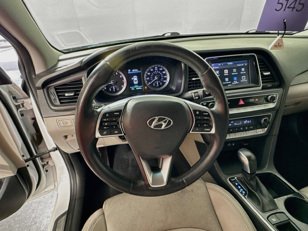 Used 2018 Hyundai Sonata Limited w/ Cargo Package FWD image 11