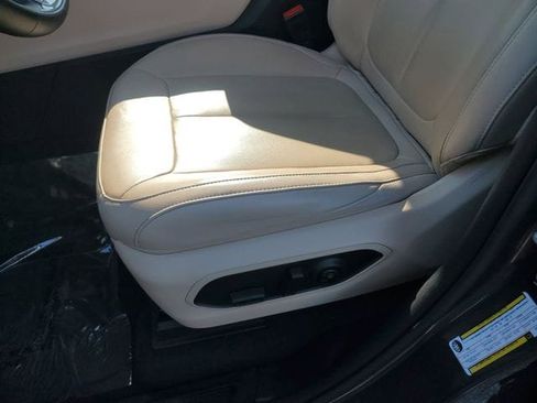 Certified 2022 Jeep Grand Cherokee L Limited image 25