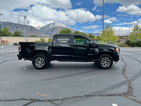 Used 2022 GMC Canyon AT4 w/ Trailering Package AWD/4WD image 3