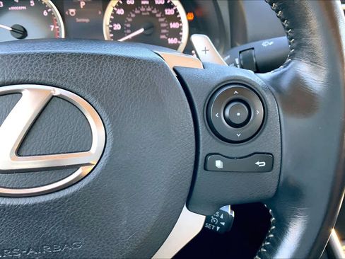 Used 2016 Lexus IS 300 AWD image 24