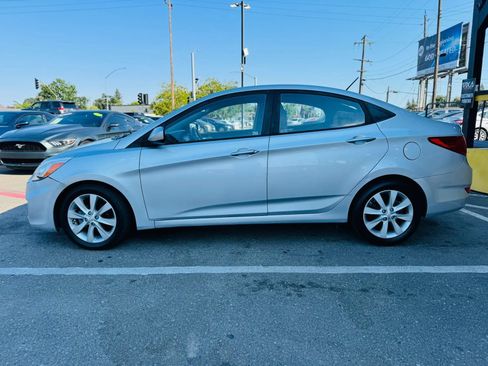 Used 2014 Hyundai Accent GLS w/ Option Group 2 FWD image 8