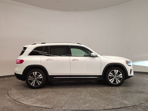 Certified 2026 Mercedes-Benz GLB 250 4MATIC image 8