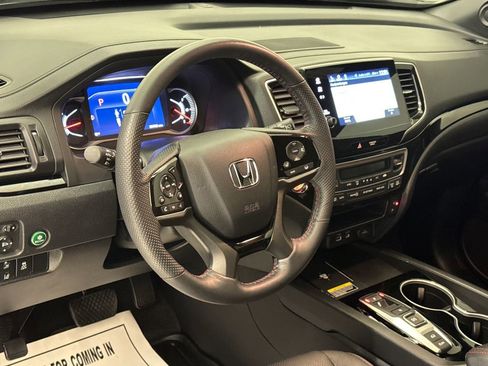 Certified 2024 Honda Passport Black Edition image 22